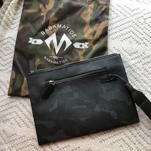 Babamatide Camo Wristlet